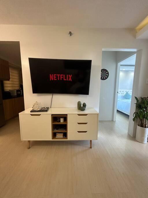 Modern Oasis: Pool + Netflix Daire Manila Dış mekan fotoğraf